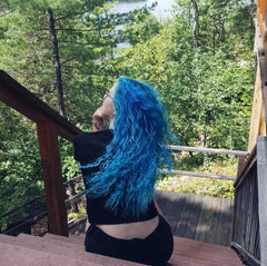 Vibrant Teal Coloring Conditioner